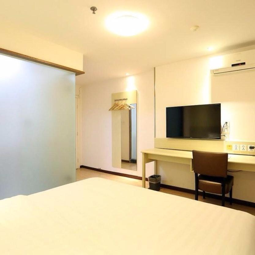 7Days Inn Changsha Wuyi Avenue Yunajialing Metro Station Esterno foto